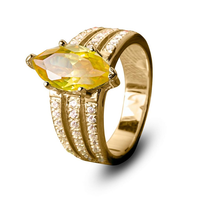 Golden Antoinette Marquise Ring 5